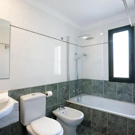 1 Bellamar Bright La Caleta Apartment *