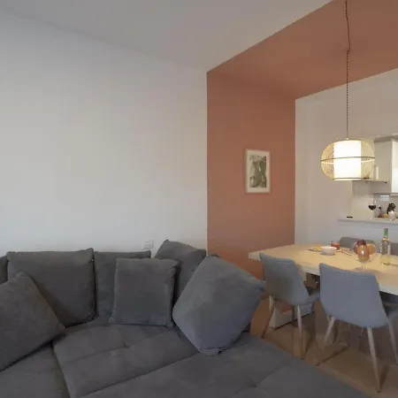 Апартаменти 1 Bellamar Bright La Caleta *